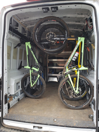 L-track compatible single bike carrier