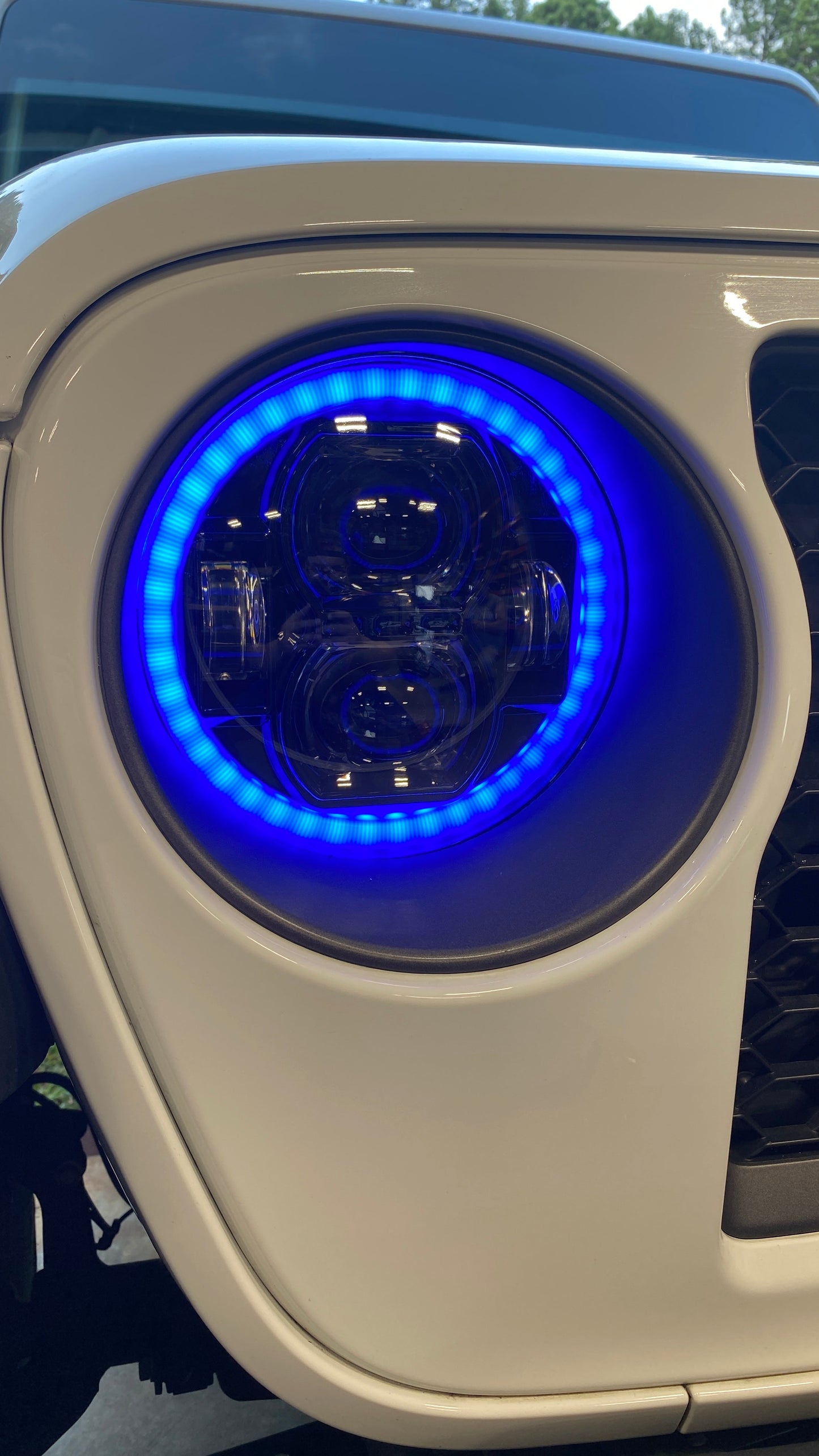 Empire Offroad LED 9in Static Series RGBW Headlight | SendIt SailingEmpire Offroad LED 9in Static Series RGBW Headlight