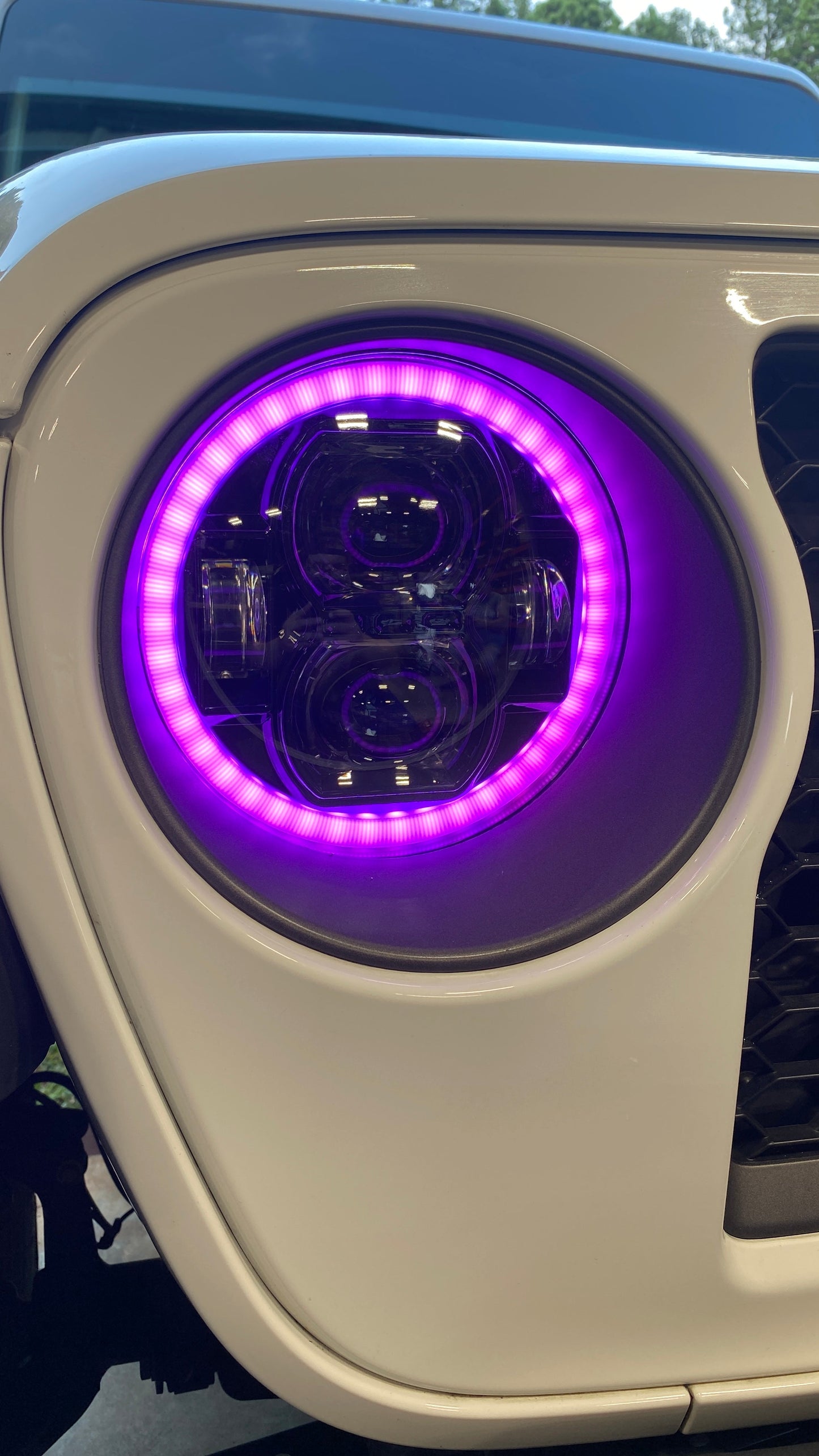 Empire Offroad LED 9in Static Series RGBW Headlight | SendIt SailingEmpire Offroad LED 9in Static Series RGBW Headlight